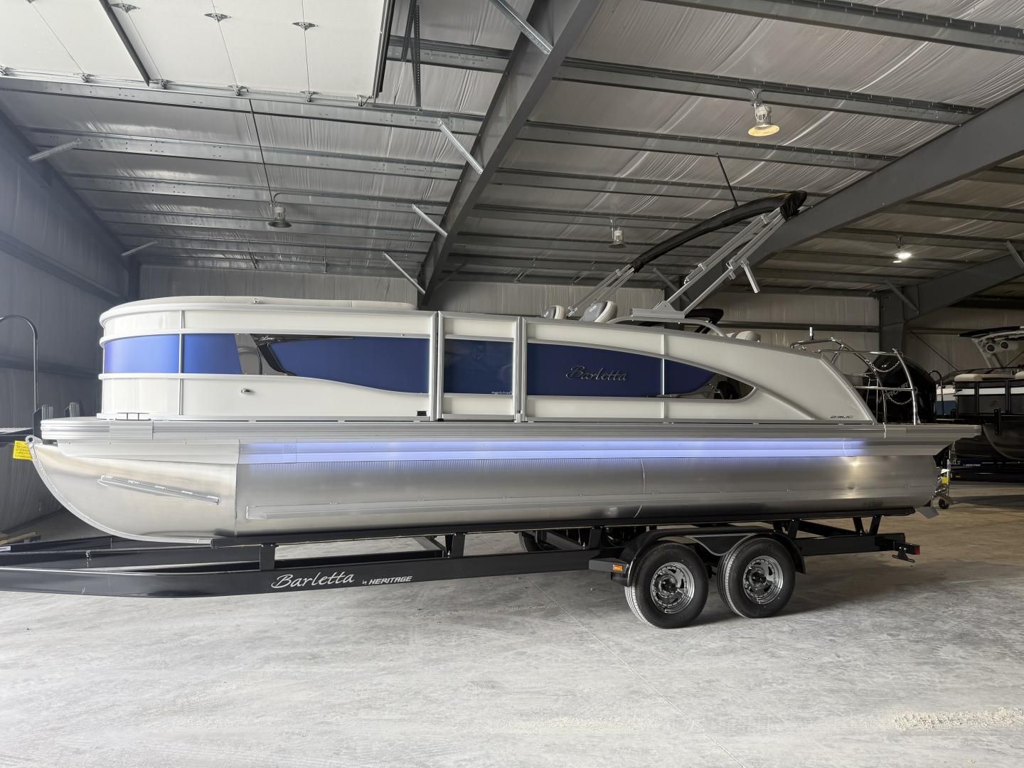 2025 Barletta Lusso L23UC - 4