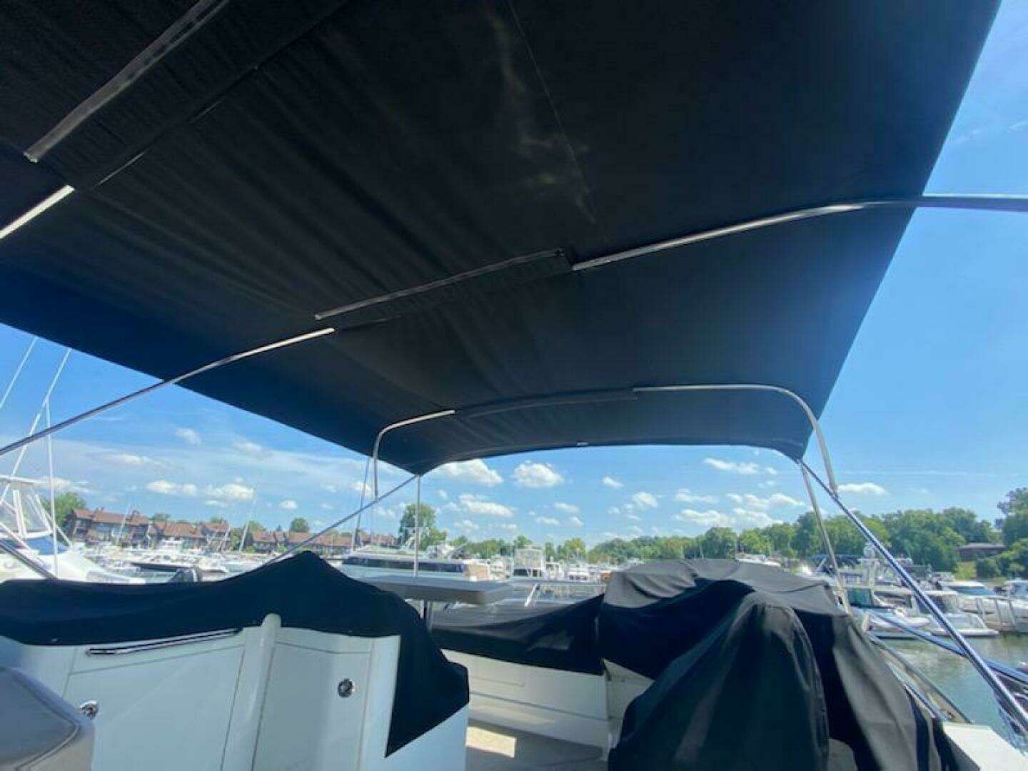 2017 Sea Ray 51 Fly - Image 15