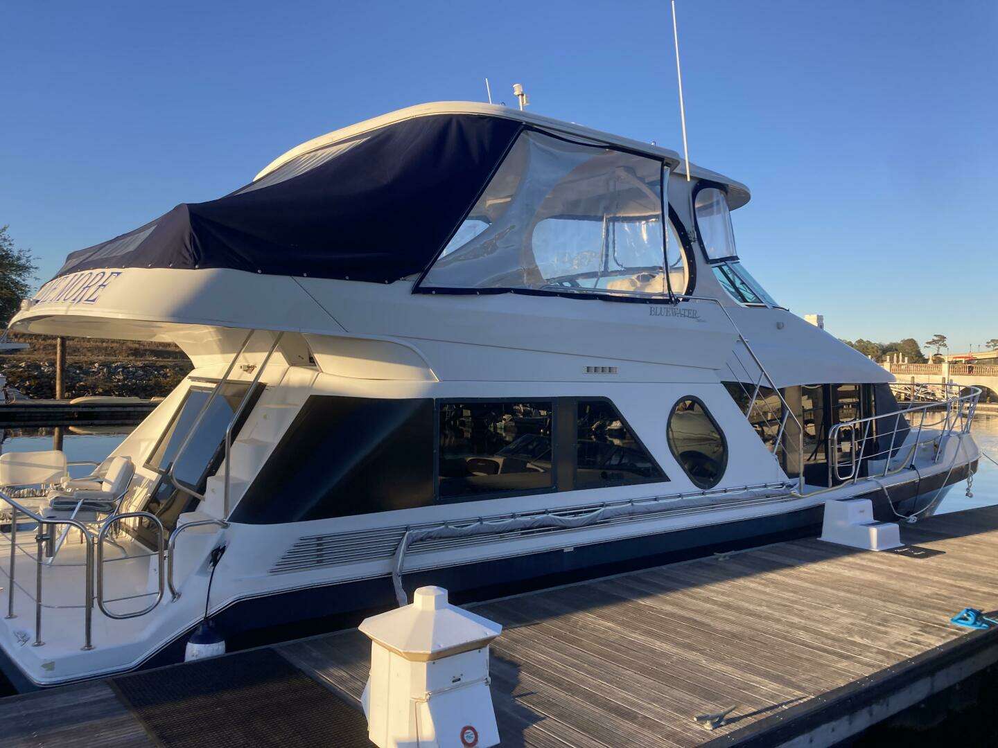 2006 Bluewater 5200 - Image 2