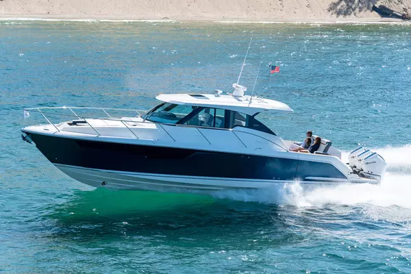 2021 Tiara Sport 43LE