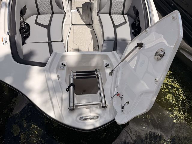 2026 Yamaha Boats 255XE - 8