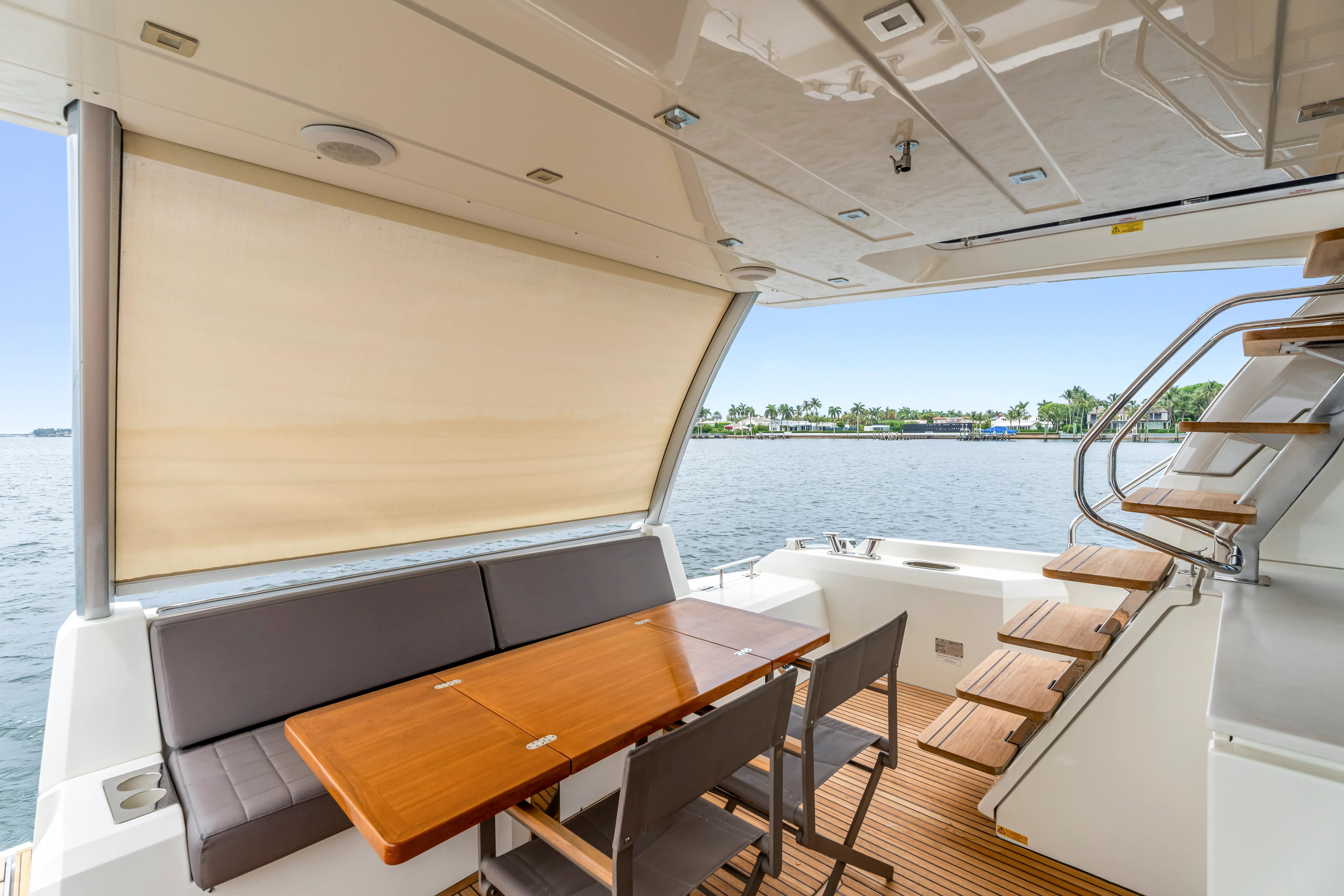 2018 Prestige 630 - Image 16
