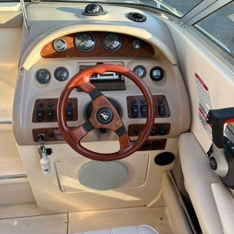1995 Sea Ray 220 Signature Select - 2