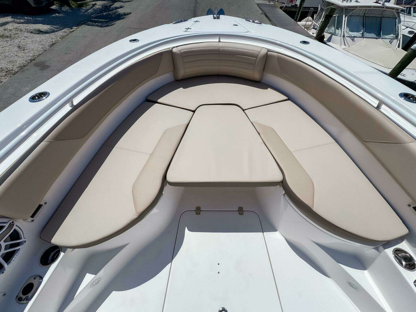 2025 Edgewater 325CC - Image 30
