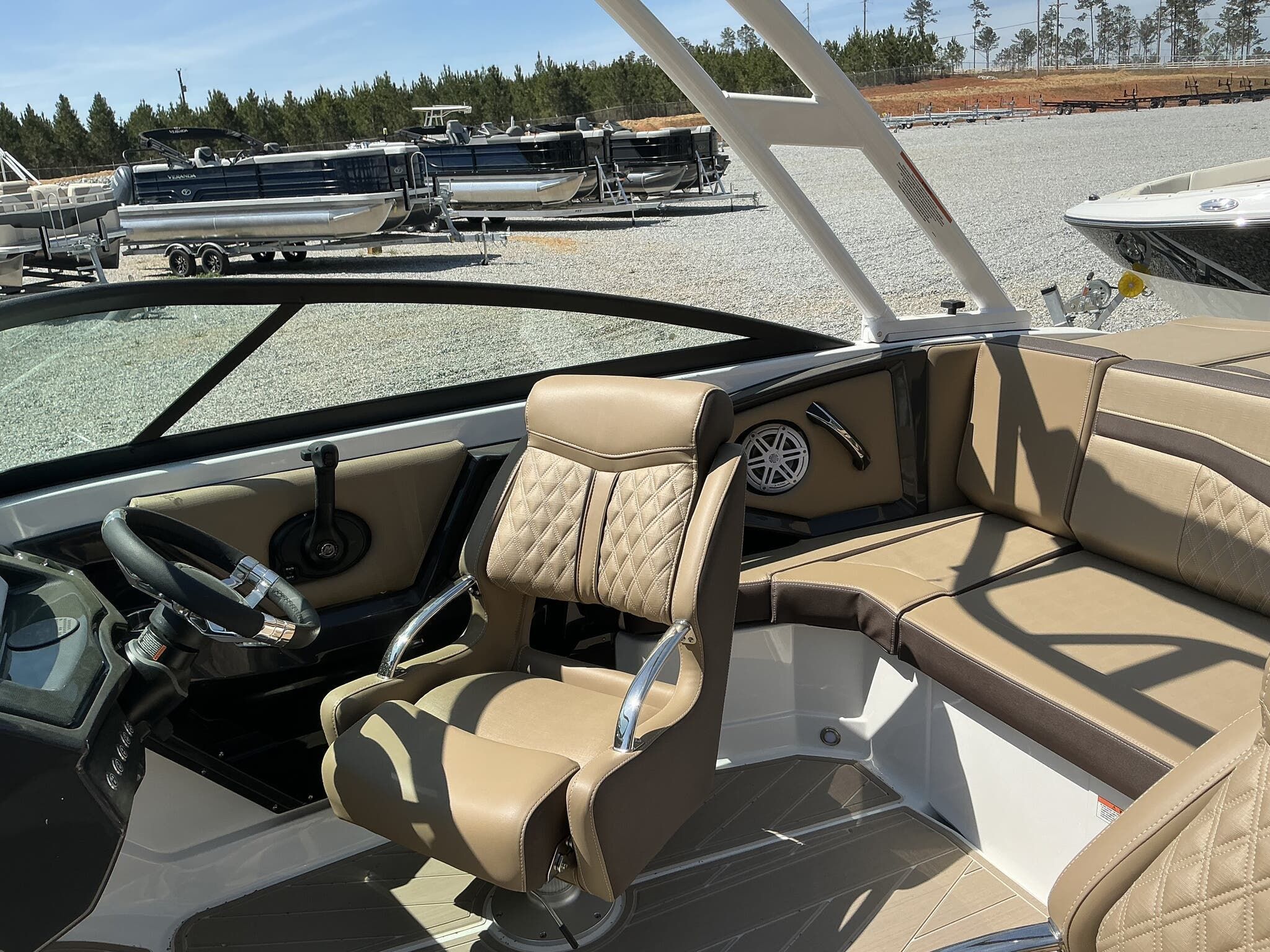 2025 Monterey 218SS Super Sport - 15