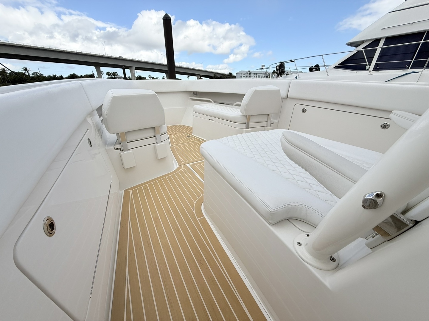 2020 Jupiter 38HFS - Image 7