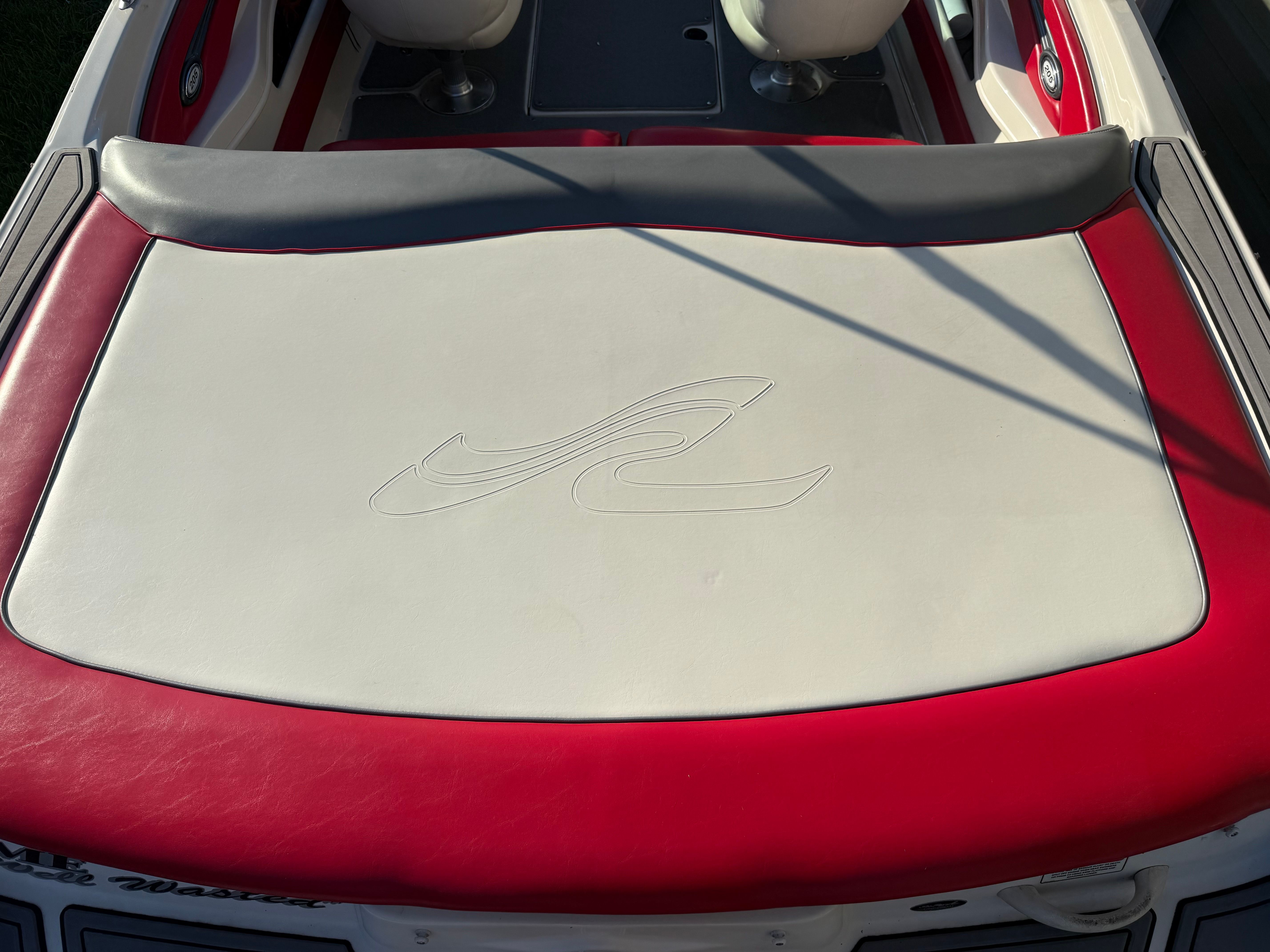 2006 Sea Ray 205 Sport