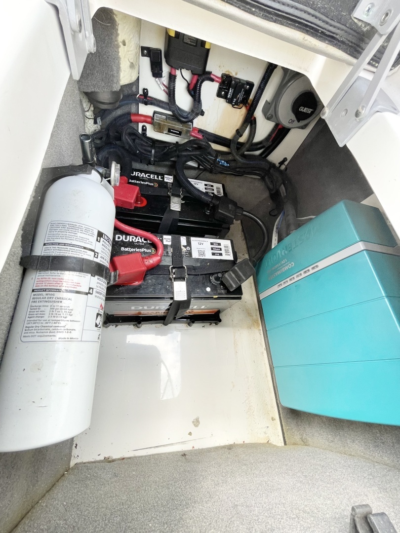 2022 Sea Ray 290 SDX - Image 16