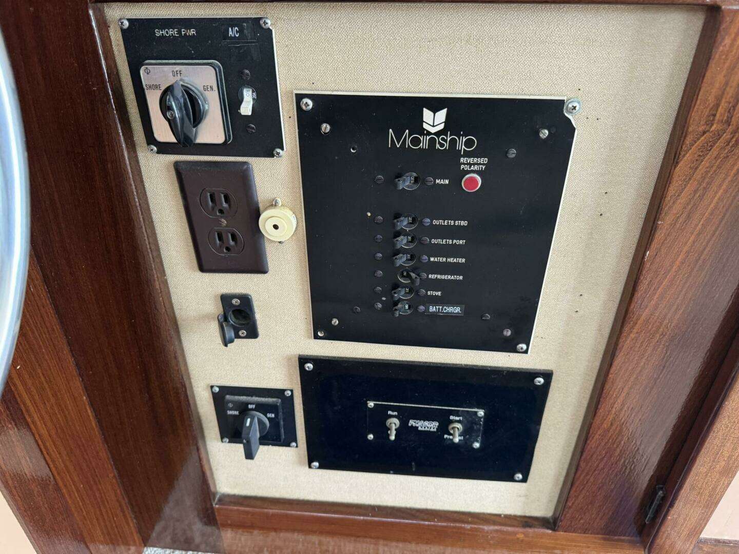 1984 Mainship 34 MK 111 - Image 54