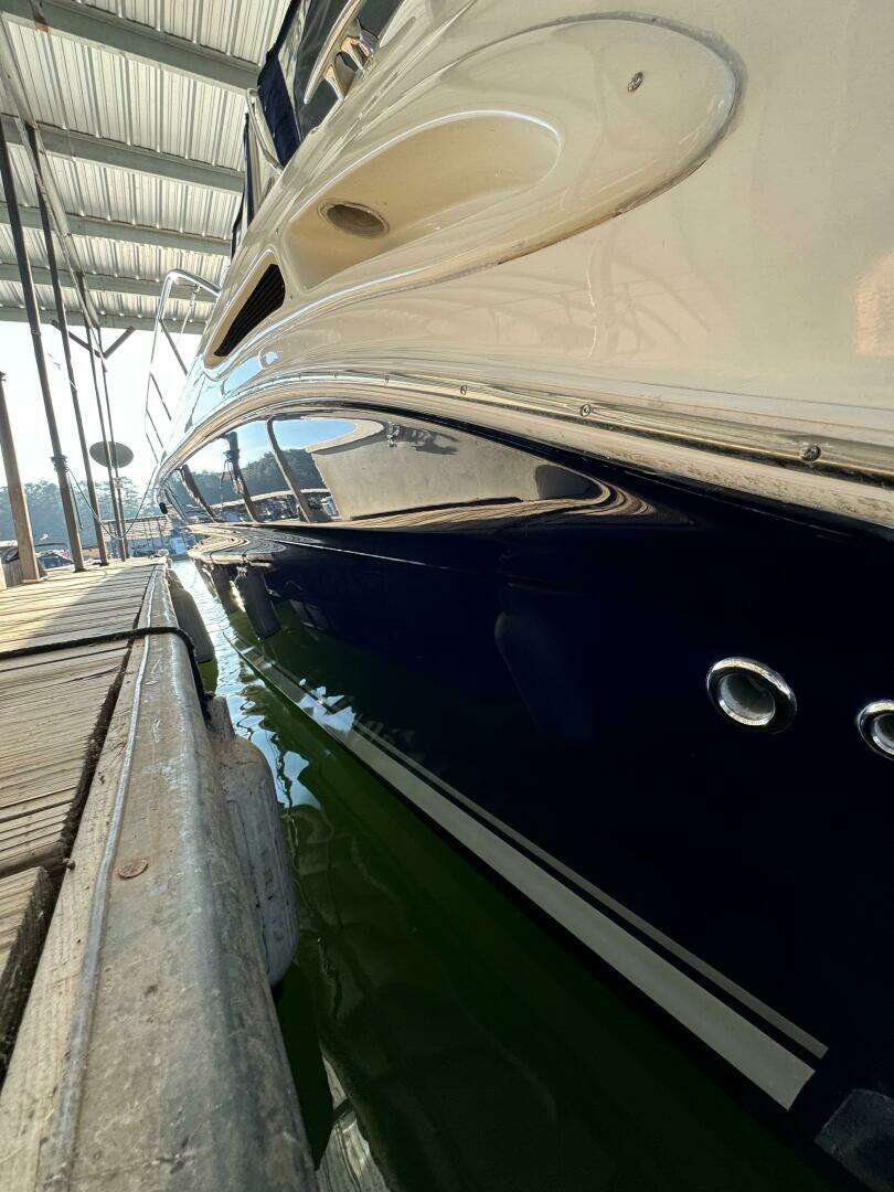 2004 Sea Ray 380 Sundancer - Image 7