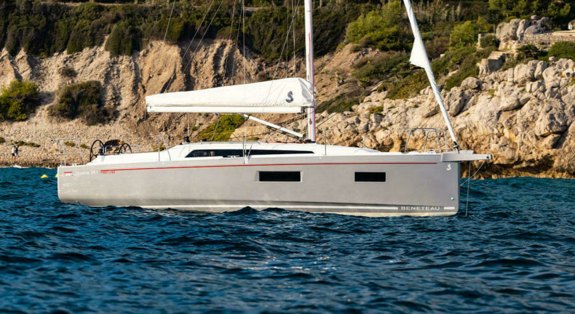 2026 Beneteau Oceanis 34.1 ELECTRIC - Image 2