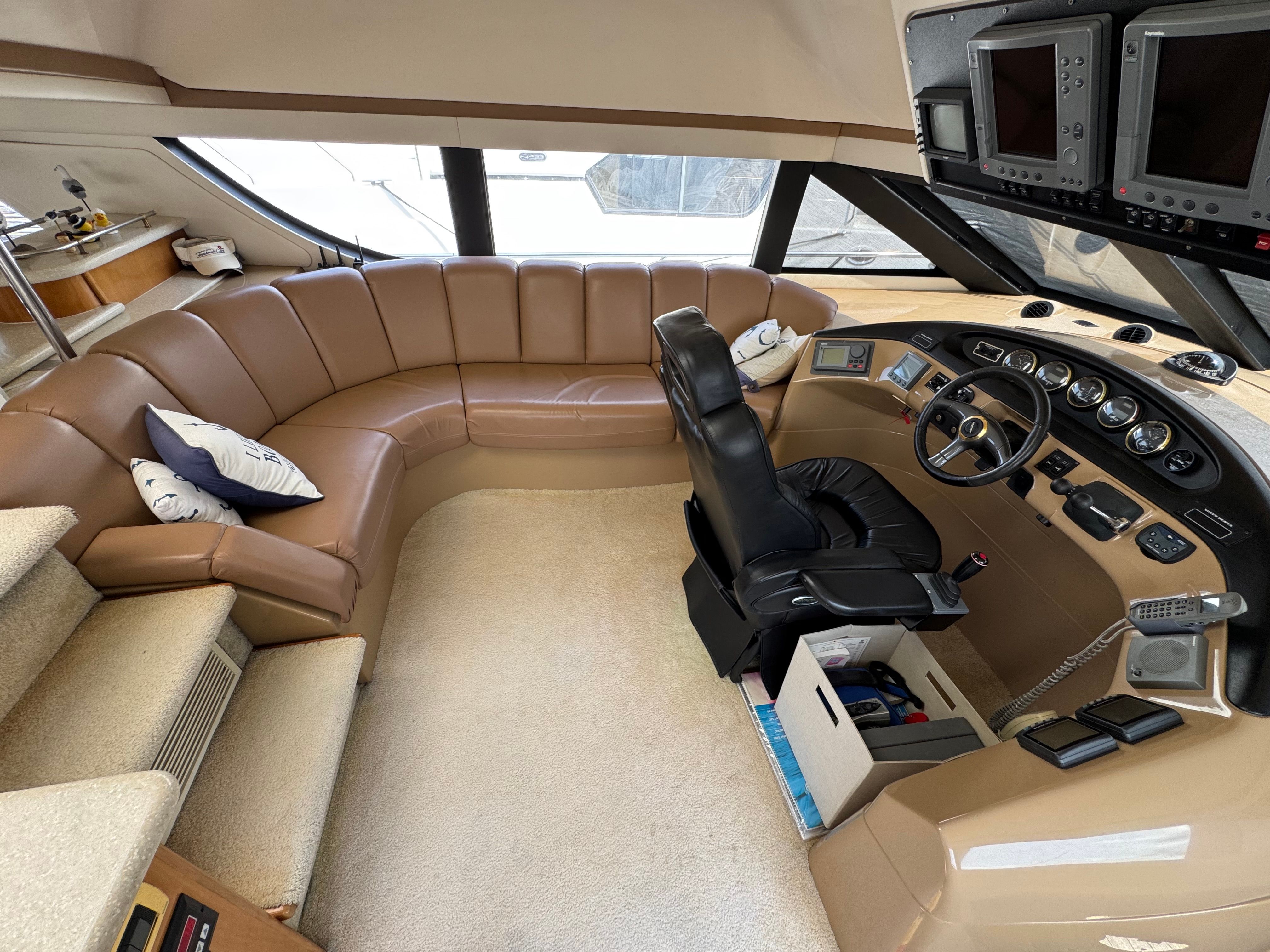 2002 Carver 570 Voyager Pilothouse - 14