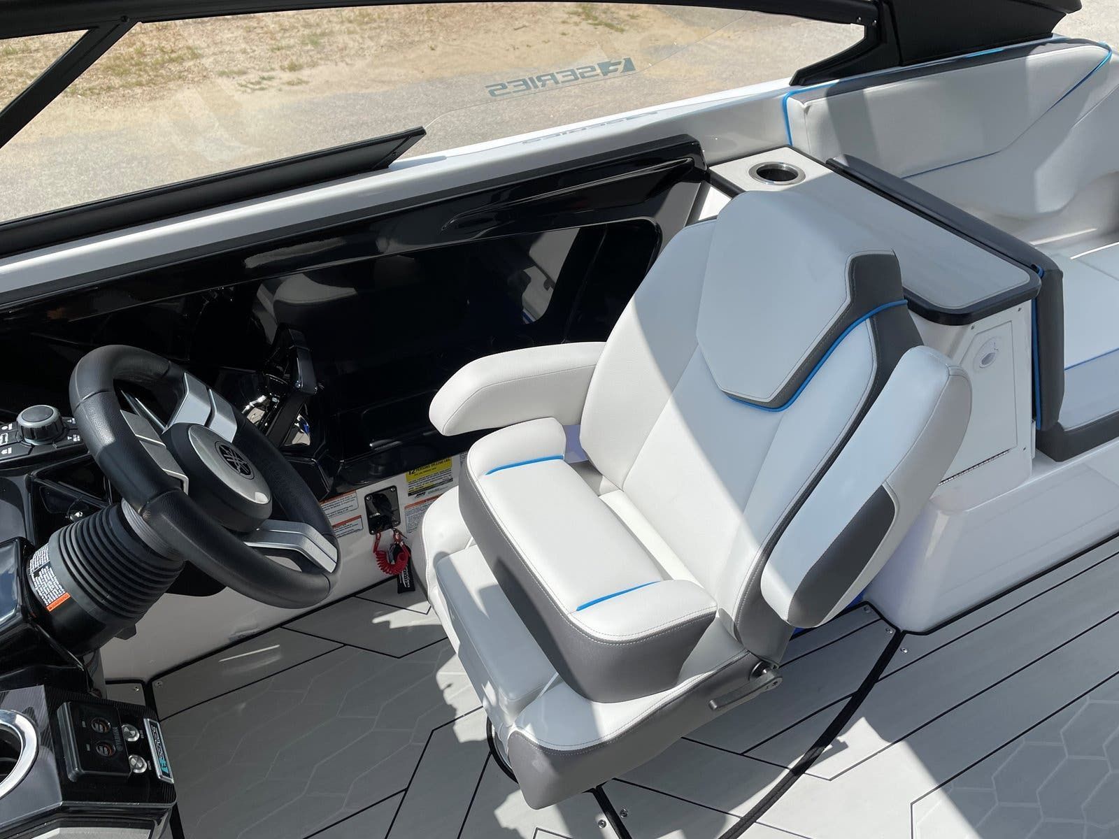2021 Yamaha Boats 252XE - 7