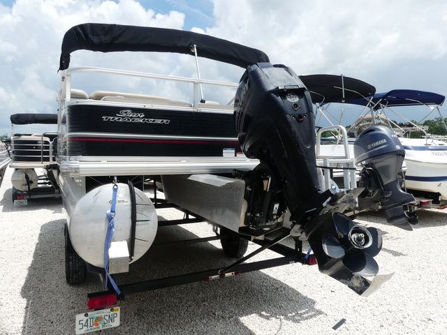 2013 Sun Tracker Fishin' Barge 22 DLX - 3