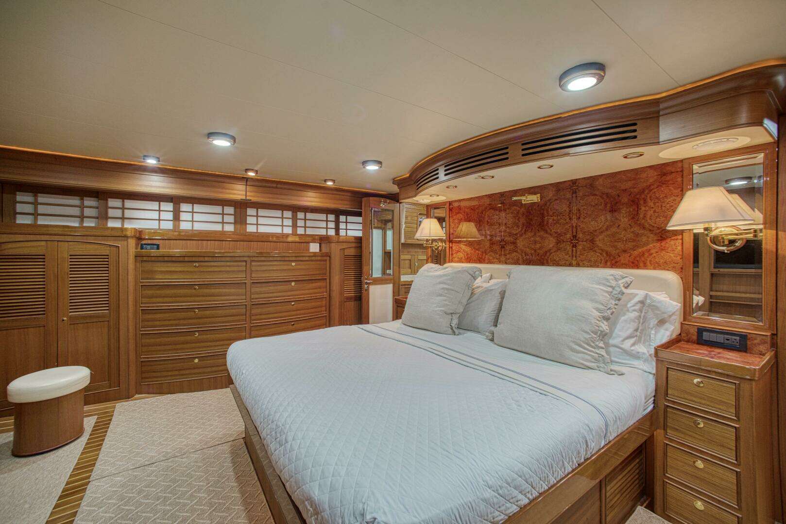 2011 Marlow Explorer 70E - Image 24