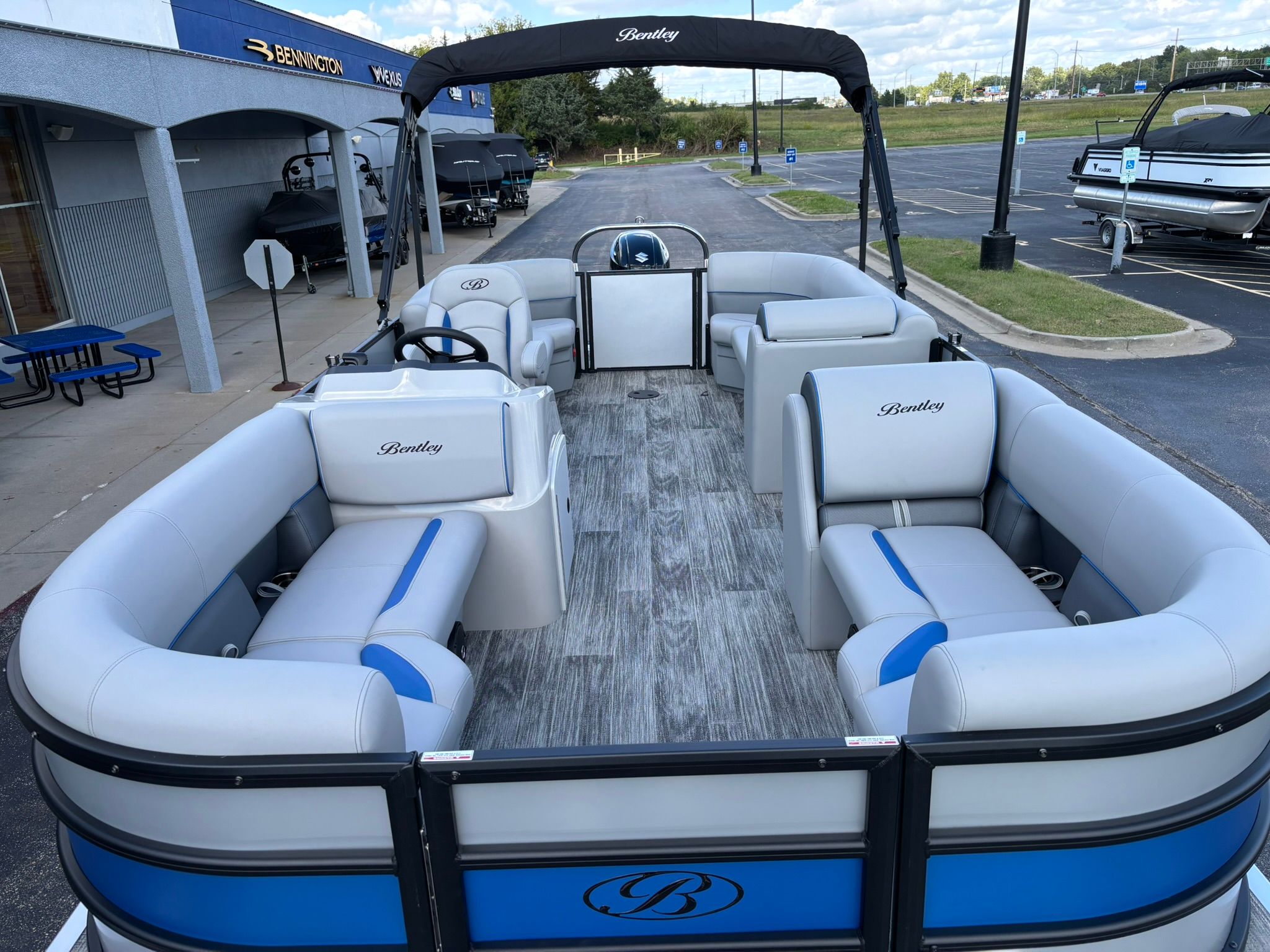 2027 Bentley Pontoons 223 Bolt - 8