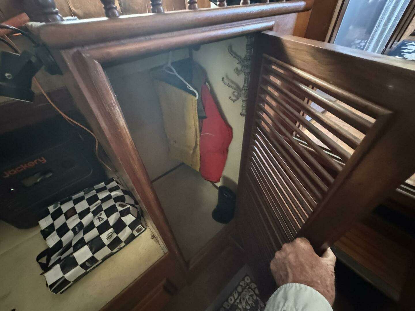 1986 Marine Trader 34 Double Cabin - Image 114