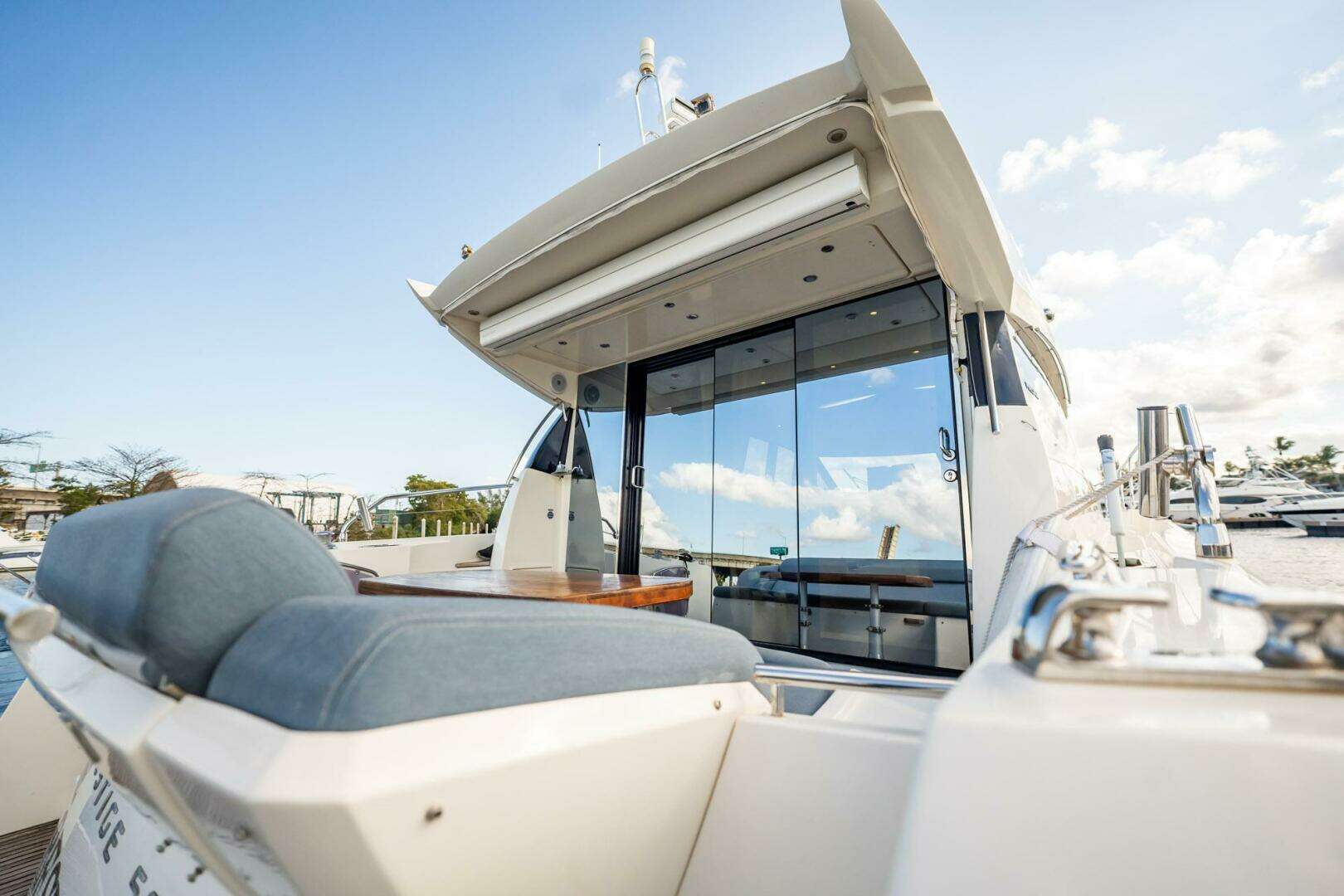 2013 Prestige 500 S - Image 73