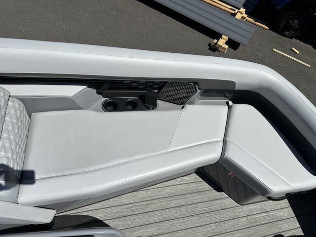2025 Harris Crowne 250 SL - 25