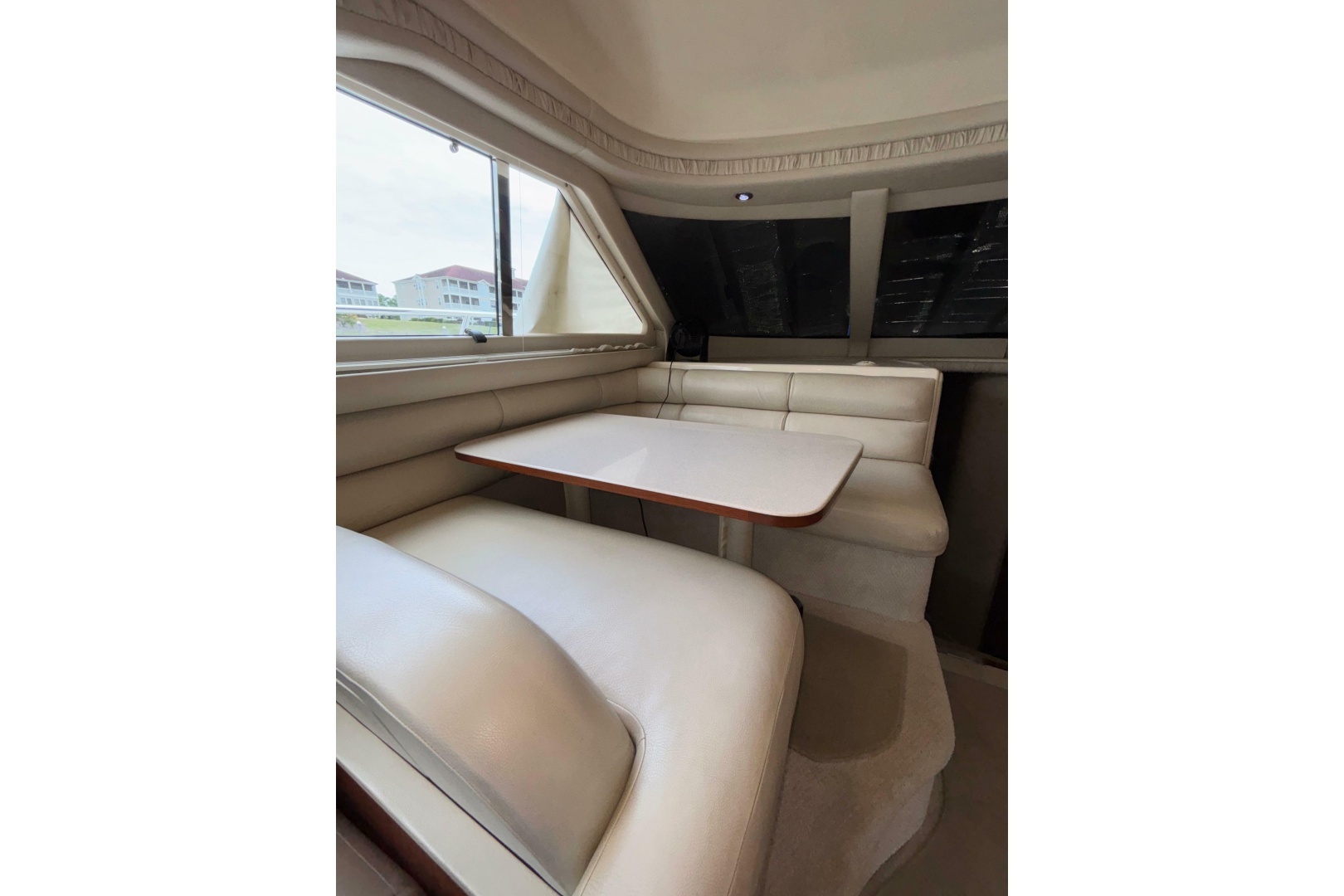 1999 Sea Ray 480 Sedan Bridge - Image 43