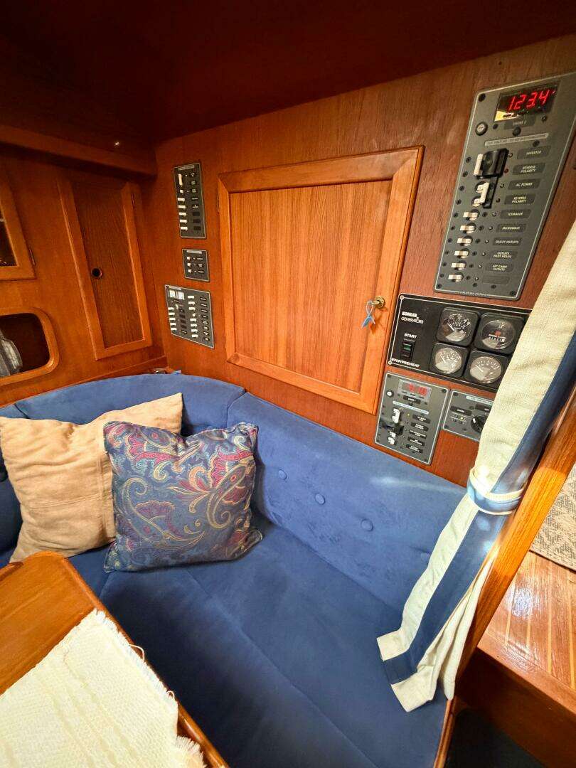 1986 Nauticat 40 Cutter Ketch Pilothouse - Image 80