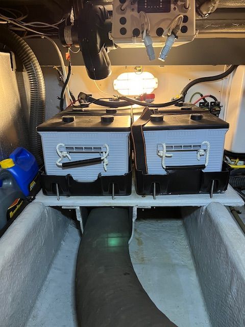 2005 Mainship 400 Trawler - 78