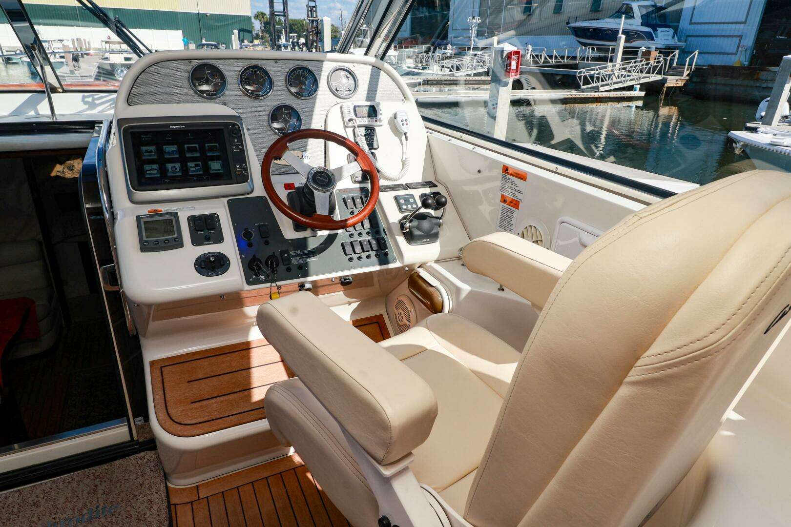 2005 Chris-Craft — - Image 18