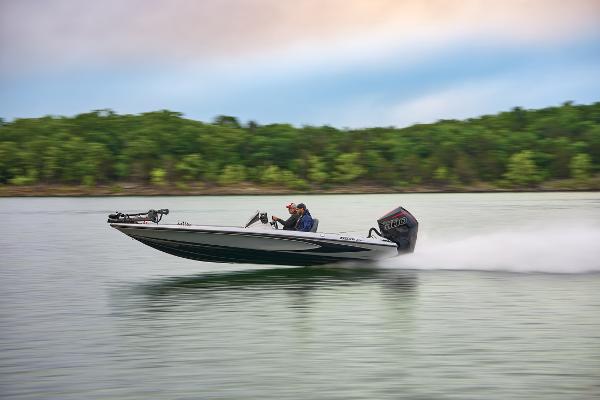 2026 Triton 21XP Patriot - 104