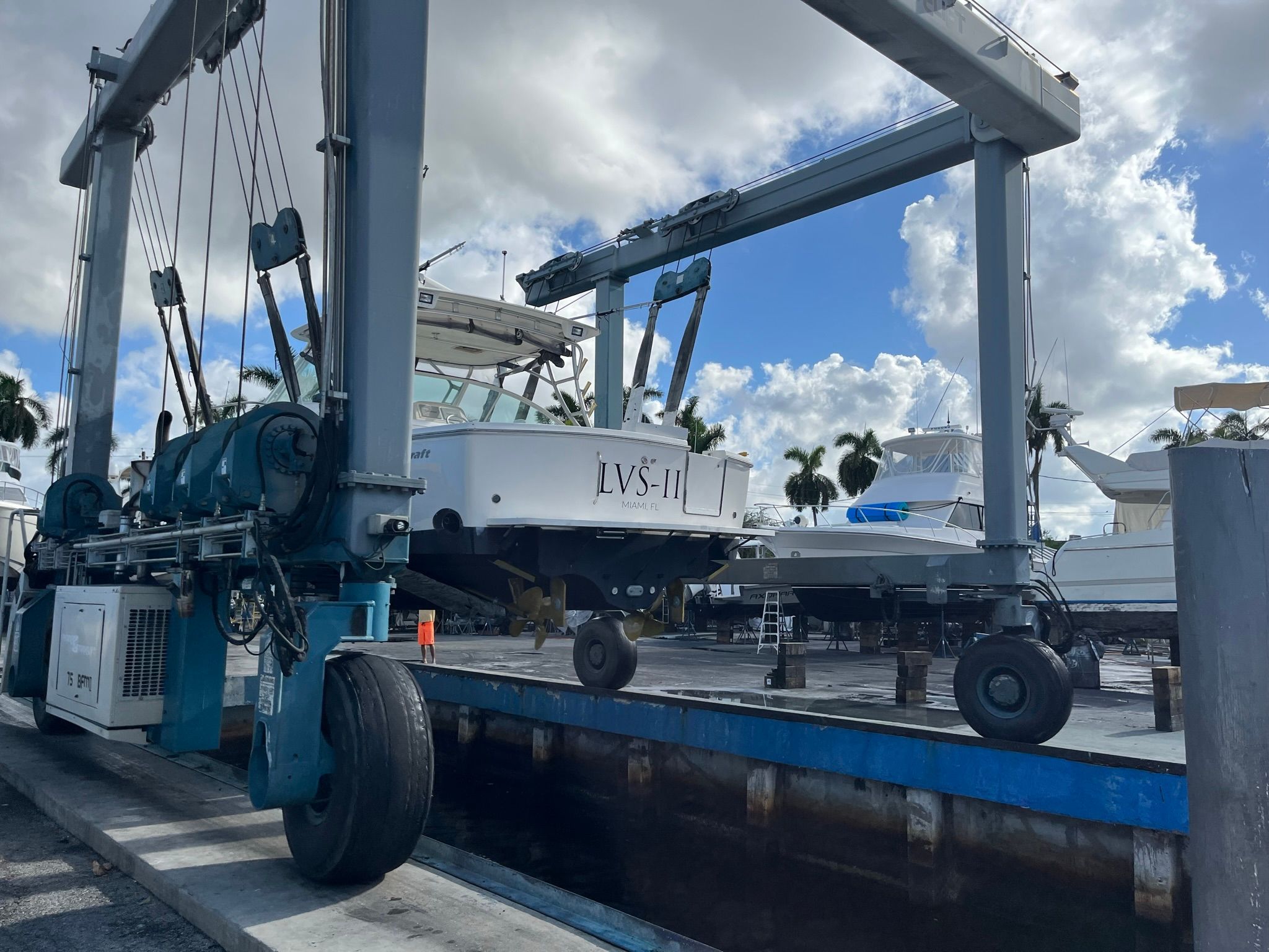 2006 Wellcraft Coastal 360 - 25
