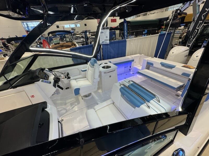2026 Robalo Dual Console R 257 - 20