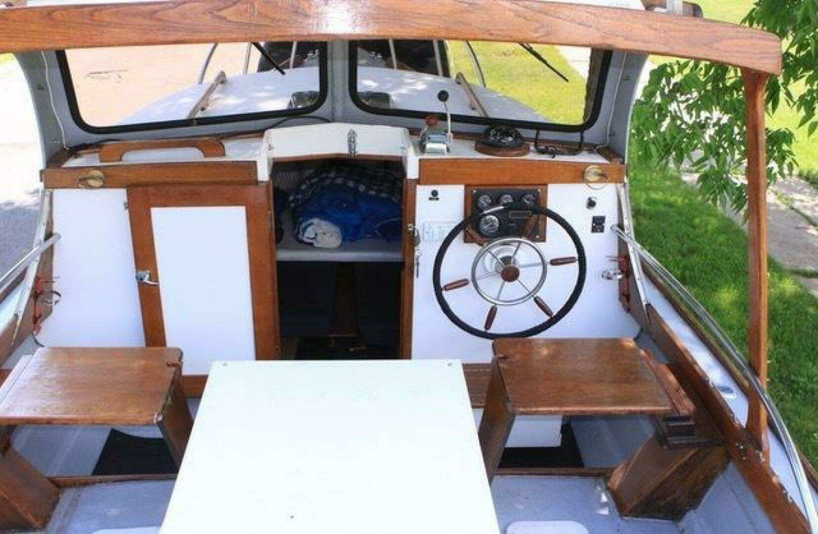 1990 Grover Verity Skiff - Image 9