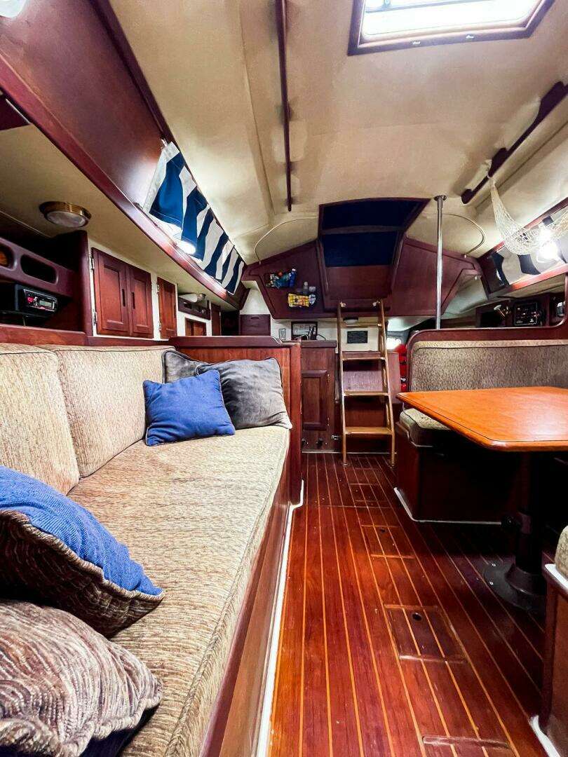 1987 Ericson — - Image 37