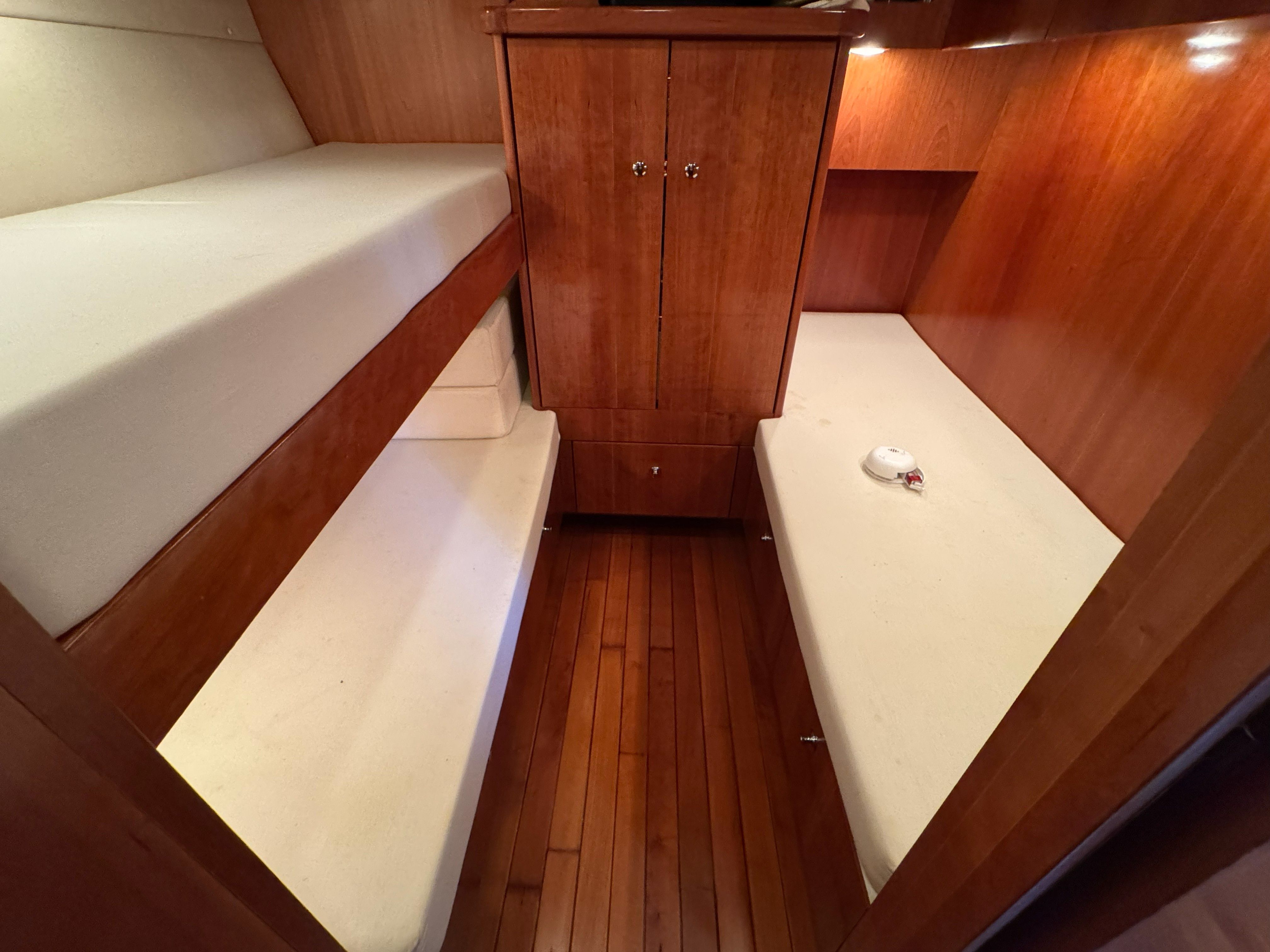 2003 Tiara Yachts 5000 Open - 75