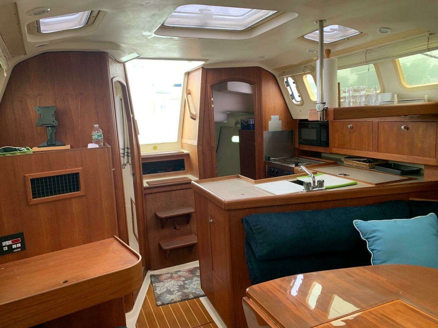 2001 Hunter 340 - Image 14