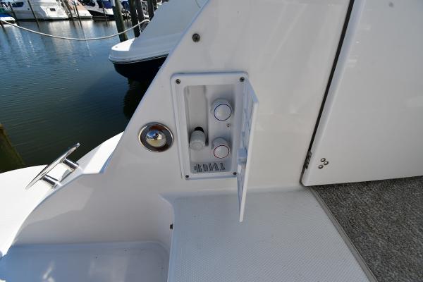 2010 Cruisers Yachts 390 Sports Coupe, deck control panel near marina.
