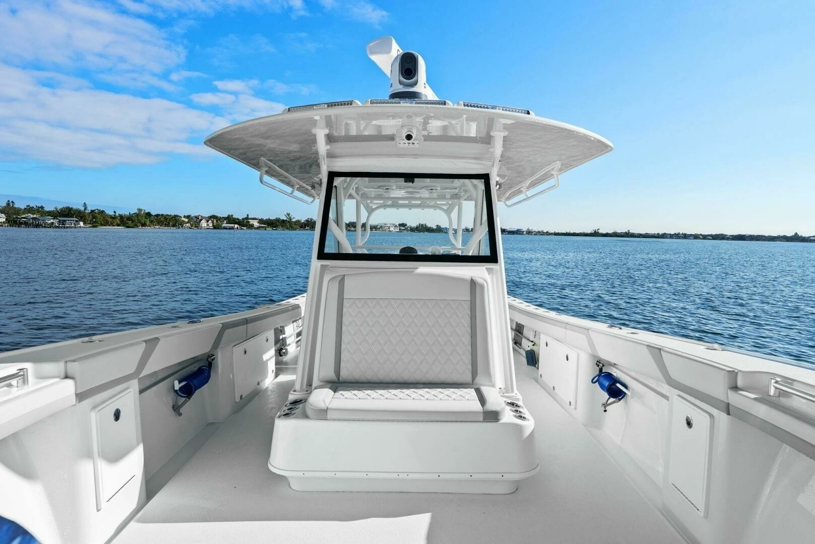 2023 Yellowfin 39 Offshore - Image 5