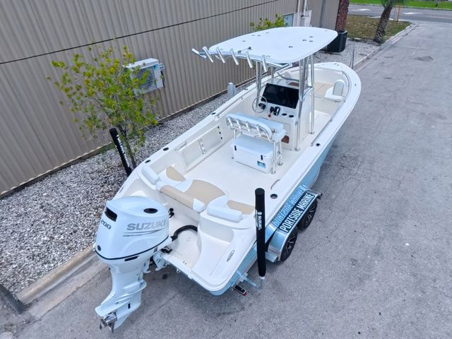 2027 Bulls Bay 230 Center Console - 9