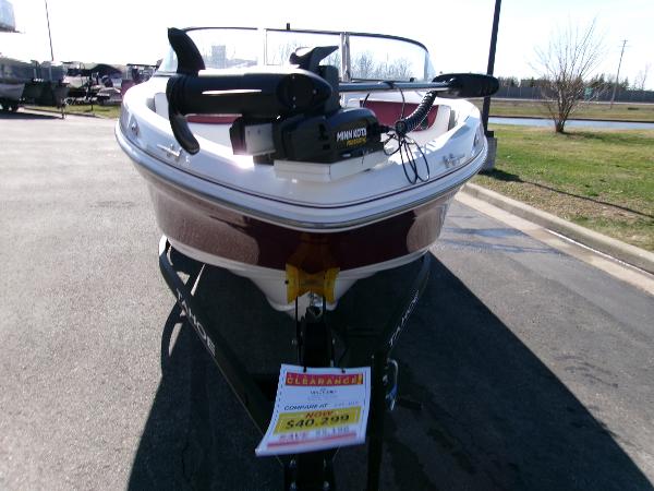 2024 Tahoe 200 S boat on display, featuring a Minn Kota trolling motor.