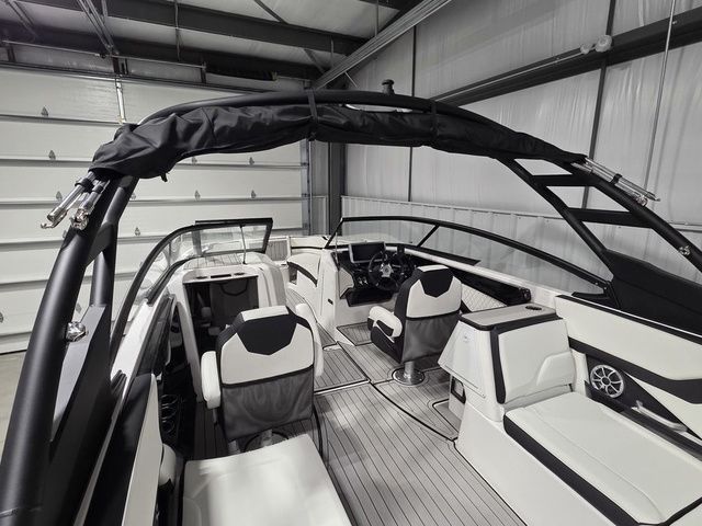 2026 Yamaha Boats 252S - 33