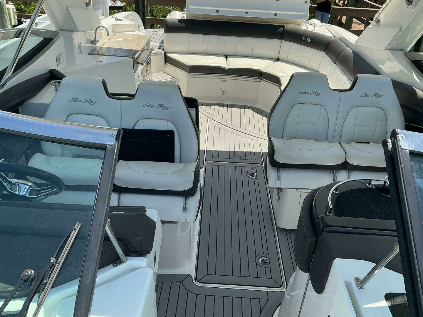 2016 Sea Ray — - Image 18