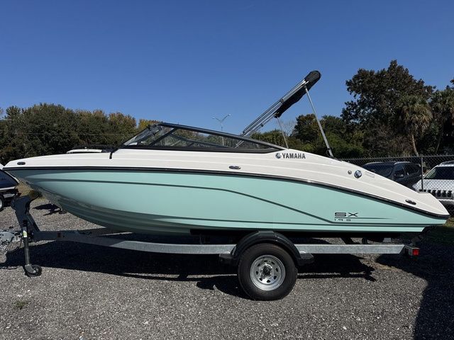 2026 Yamaha Boats SX195