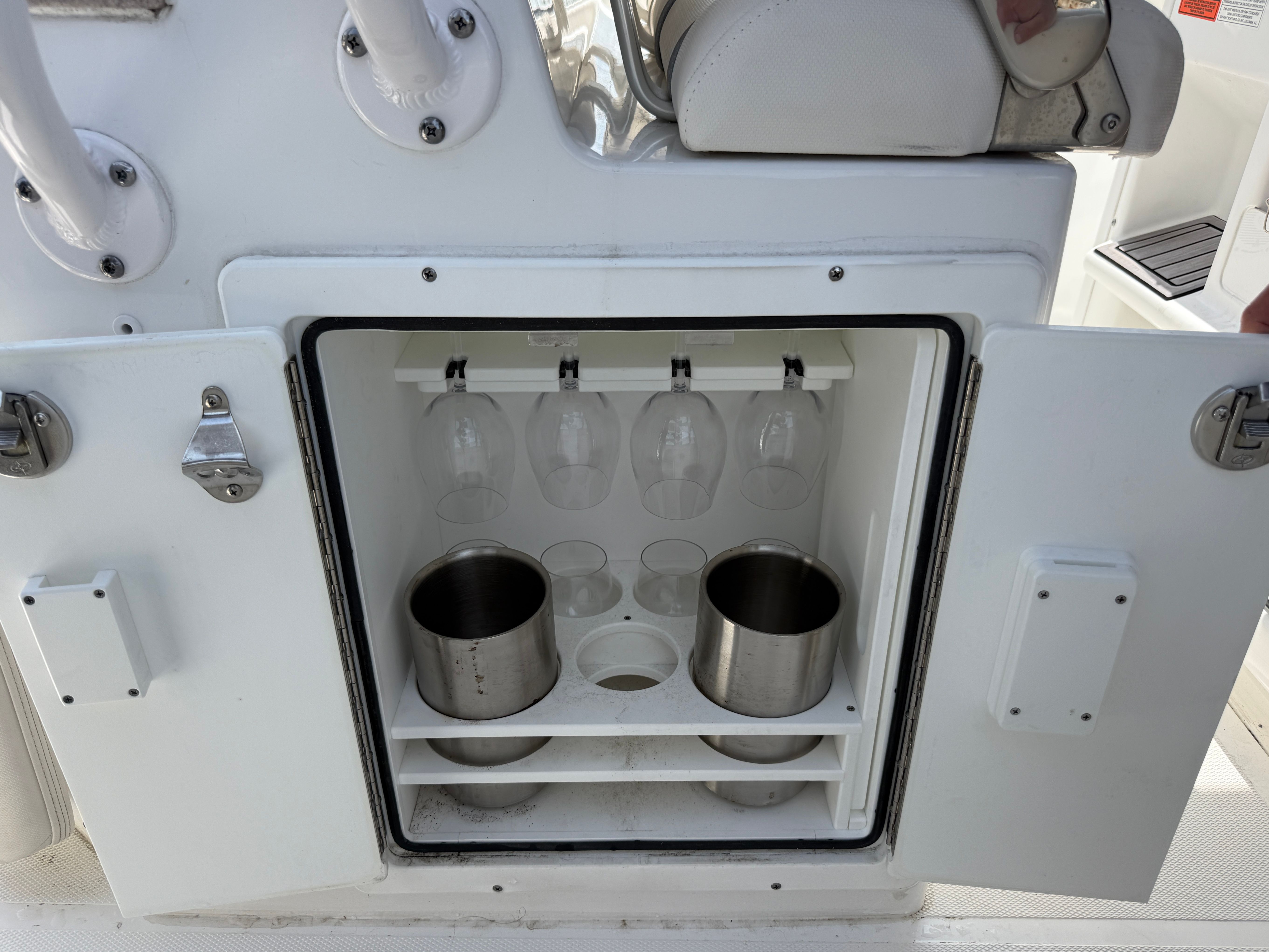 2023 Sea Hunt Ultra 265 SE - 28