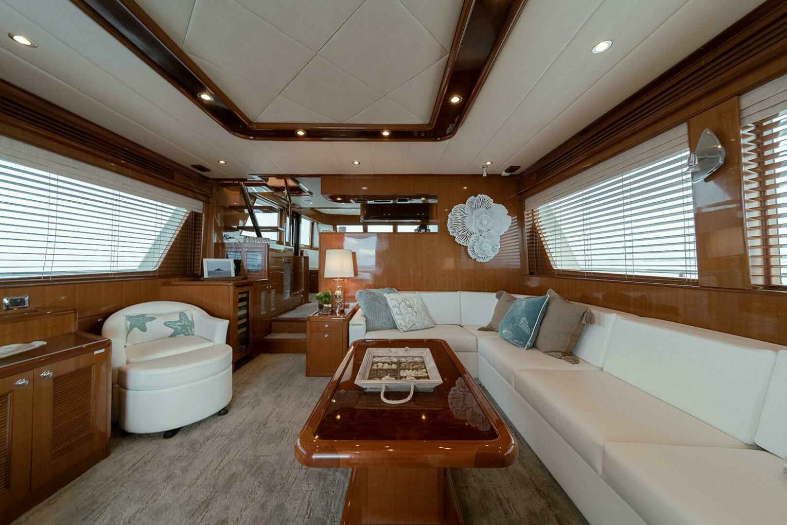 2013 Hampton 680 LRC - Image 4