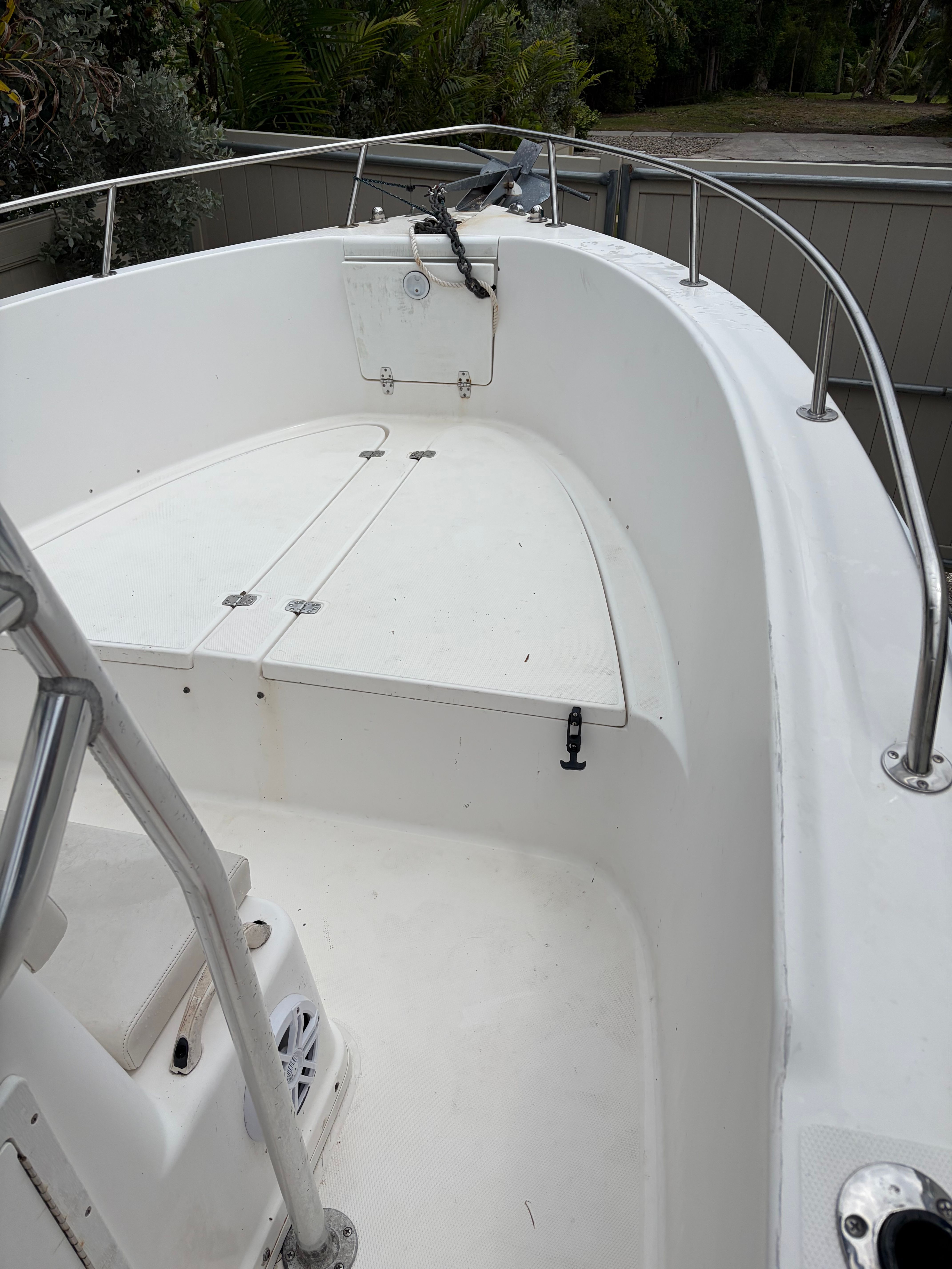 2001 Cobia 214 Center Console - 3