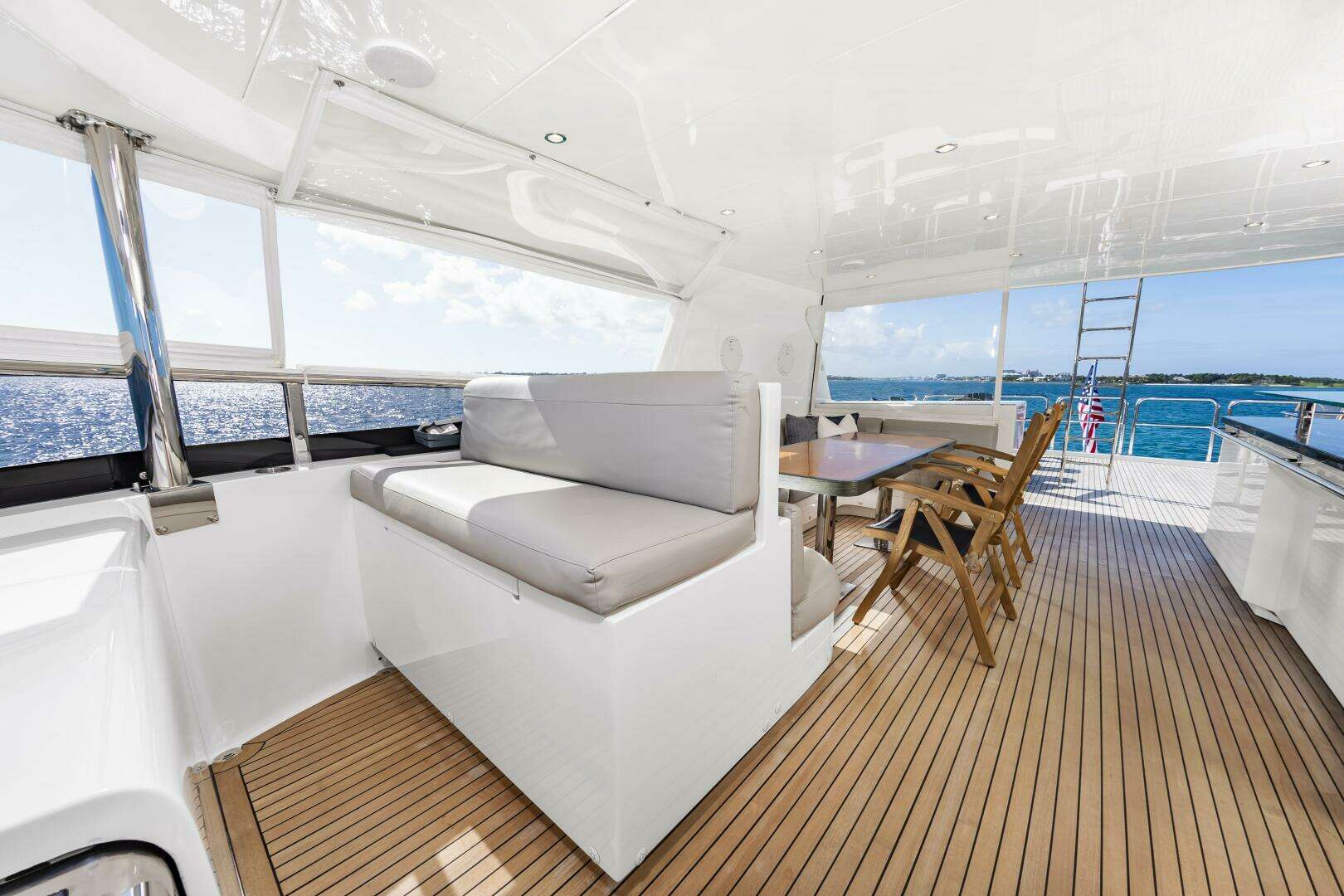 2017 Johnson 93 Flybridge - Image 14