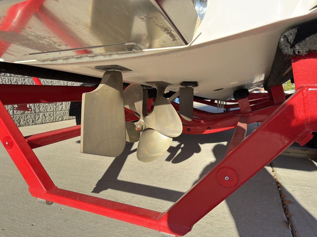 2019 MasterCraft XT22 - 73