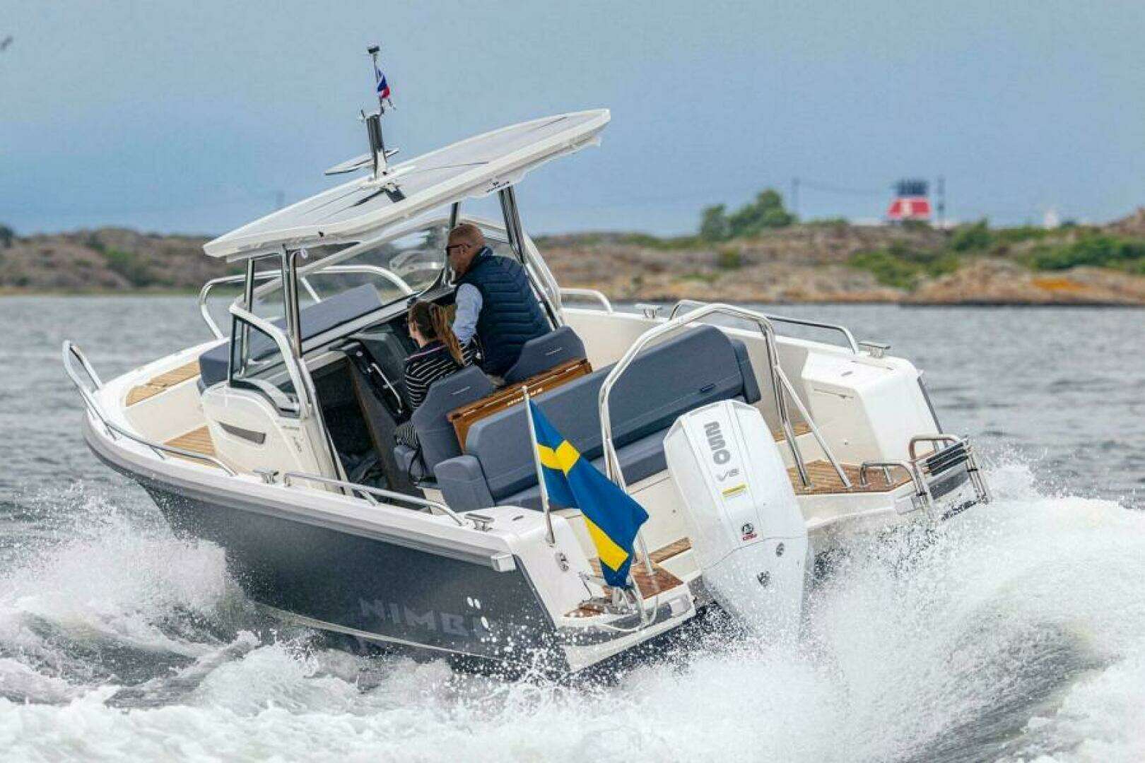 2025 Nimbus Tender 8 - Image 3