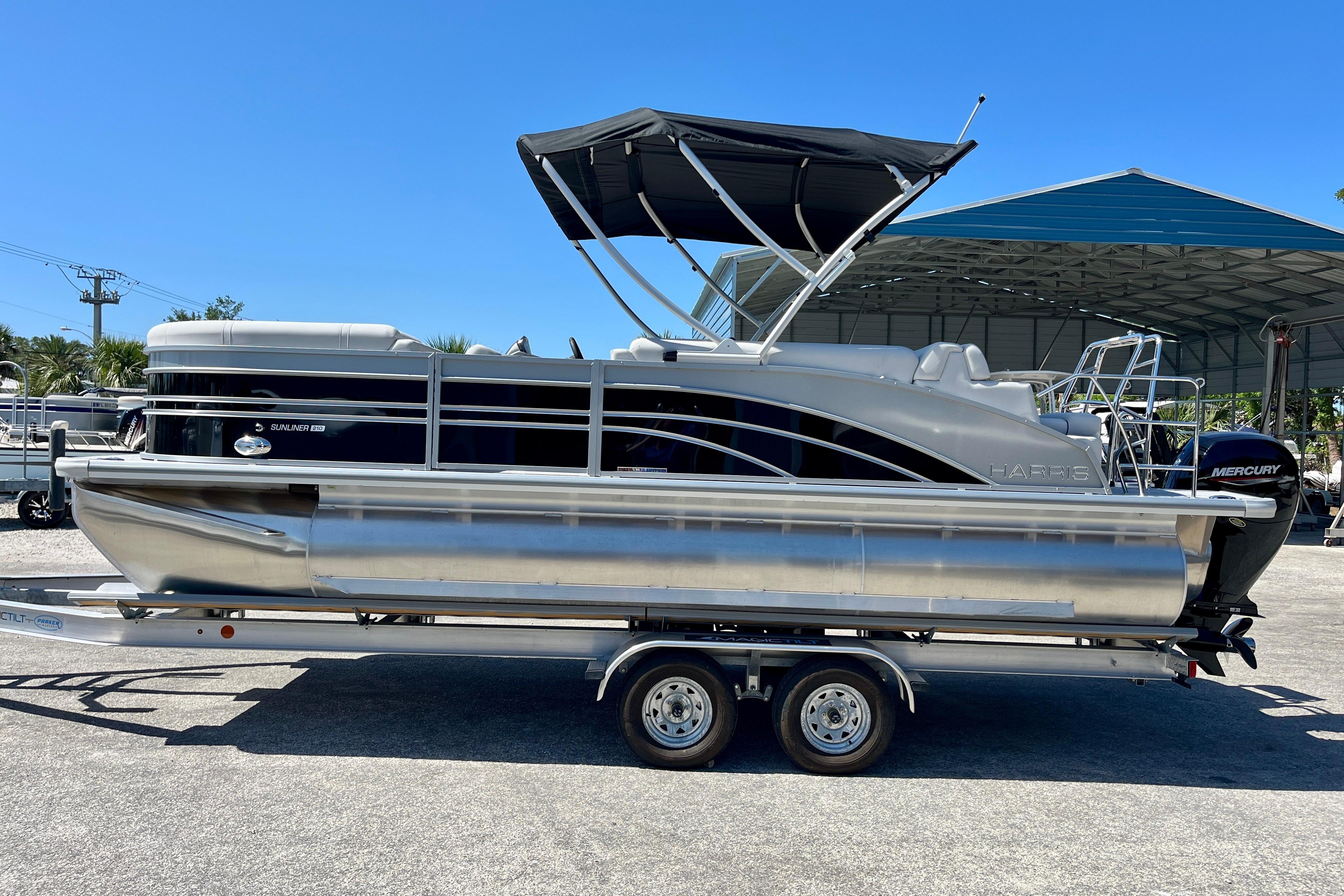 2025 Harris Sunliner 210