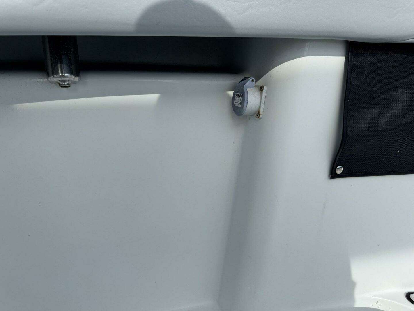 2021 Yellowfin 26 Hybrid - Image 21