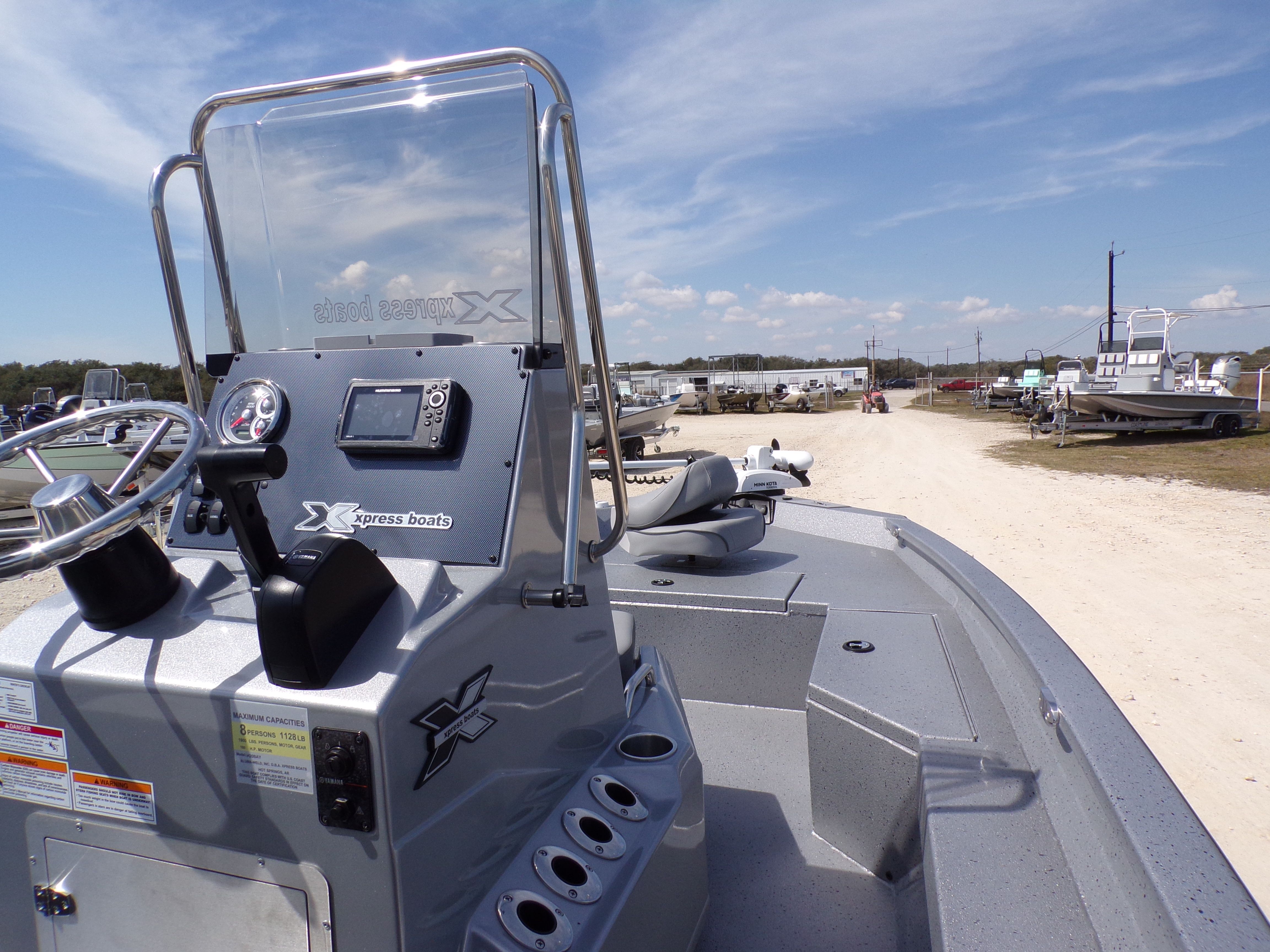 2025 Xpress H20B Bay - 17